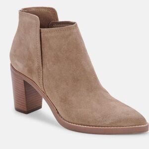 Dolce Vita Sz 8.5 Women's Taupe Suede Ankle Boot - Classic Block Heel
